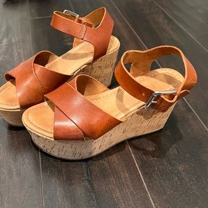 Retro style cork wedge sandals